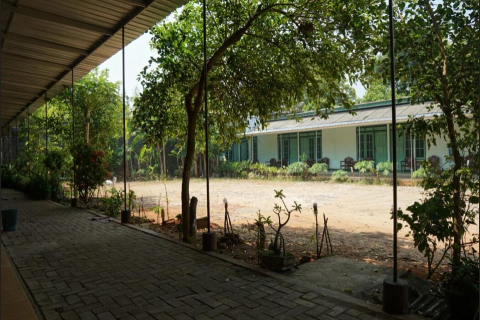 Spot On 93611 Kost Pak Suyatno Syariah 2 Otel Ponorogo Dış mekan fotoğraf