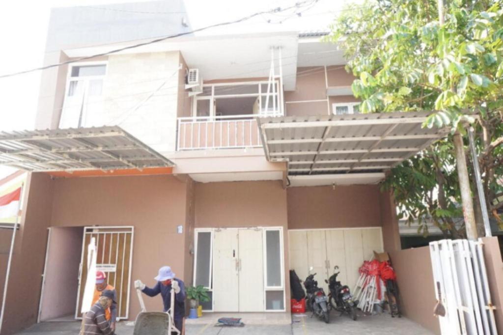 Spot On 93611 Kost Pak Suyatno Syariah 2 Otel Ponorogo Dış mekan fotoğraf