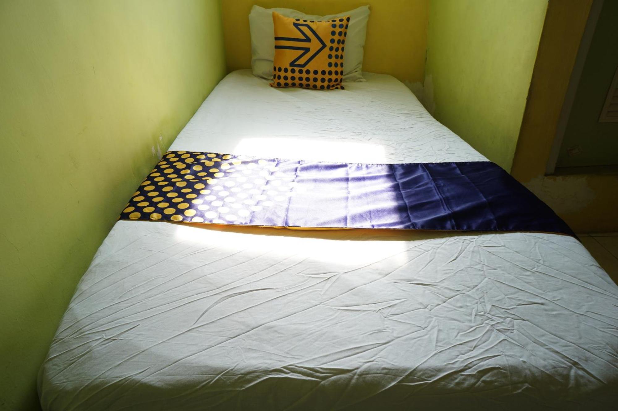 Spot On 93611 Kost Pak Suyatno Syariah 2 Otel Ponorogo Dış mekan fotoğraf